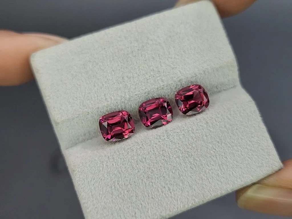 Satz rhodolith-granat im kissenschliff 4,41 karat, Madagaskar Image №5