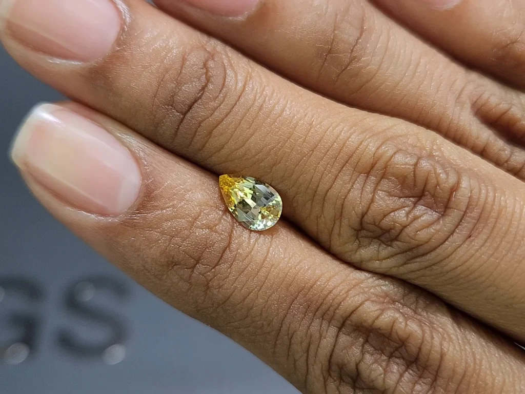 Unbehandelter gelber saphir im birnenschliff 1,10 karat, Sri Lanka Image №2