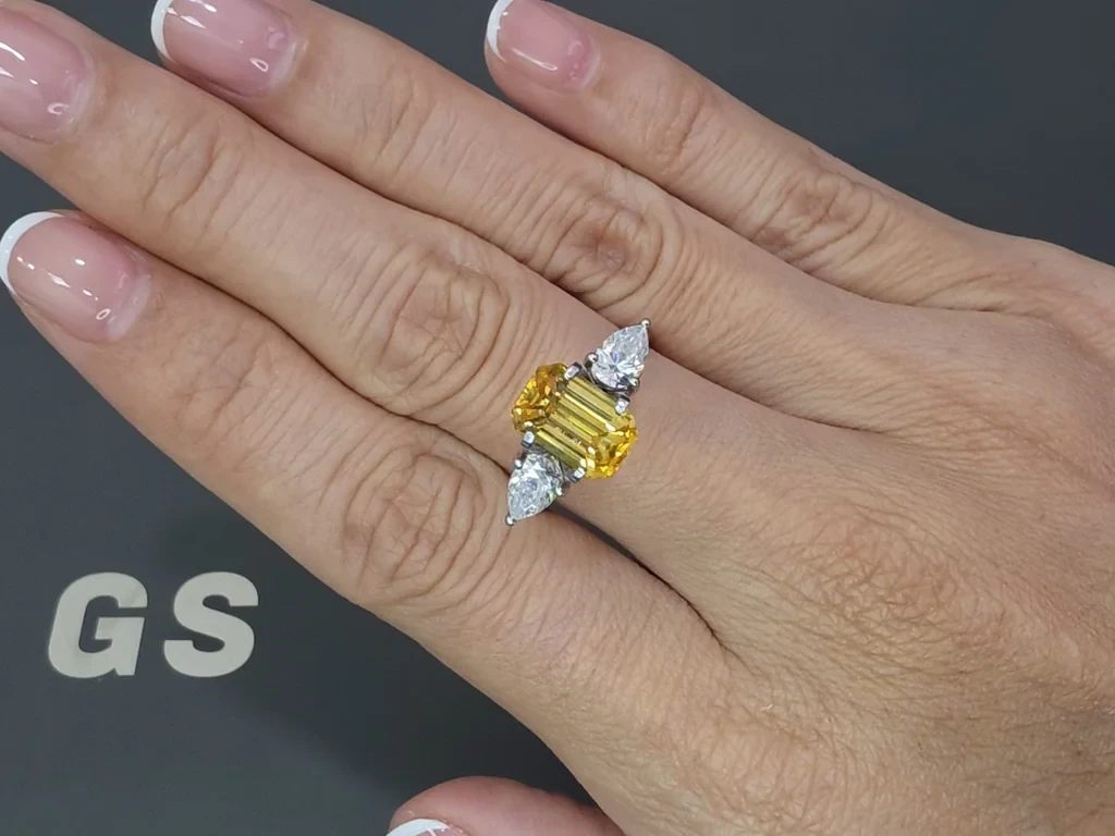 Saphir Vivid Yellow im oktagon-schliff 3,02 karat, Sri Lanka Image №5
