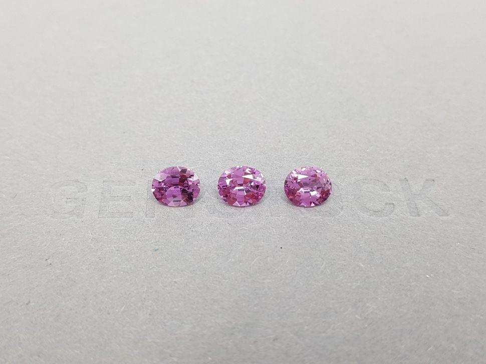 Set of unheated oval-cut vivd pink sapphires 2.16 ct, Madagascar Image №1