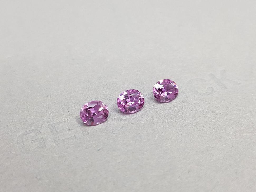 Set of unheated oval-cut vivd pink sapphires 2.16 ct, Madagascar Image №2
