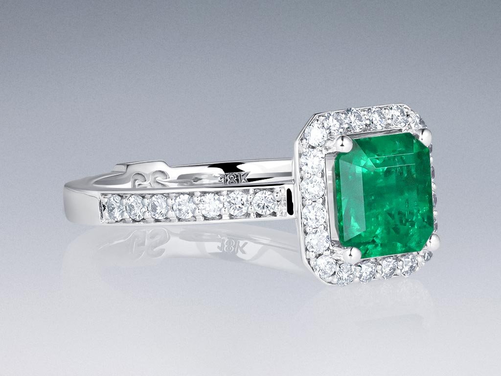 Anillo con esmeralda colombiana Muzo Green de 1.45ct y diamantes en oro blanco de 18k Image №2