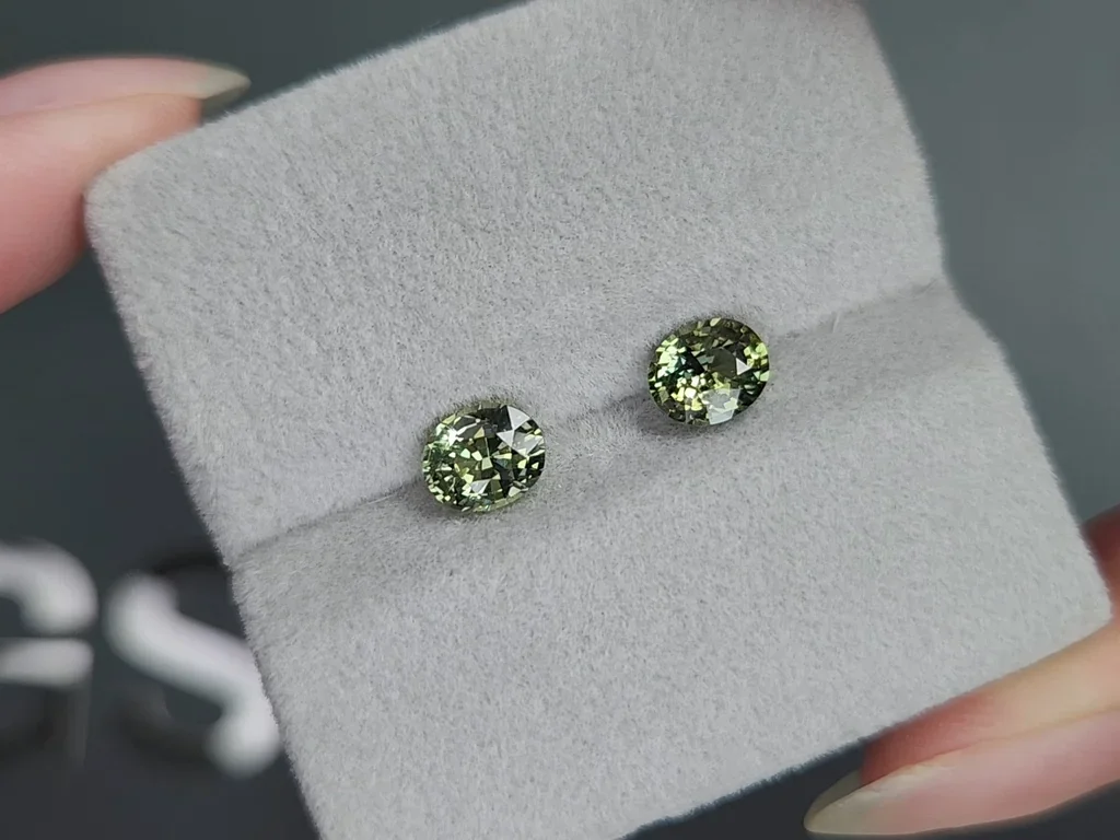 Paar ungeheizter zweifarbiger saphire im ovalschliff 2,14 karat, Sri Lanka Image №4