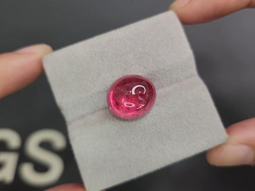 Large spinelv Mahenge Vivid Pink cabochon cut 15.20 carats, Tanzania Image №4