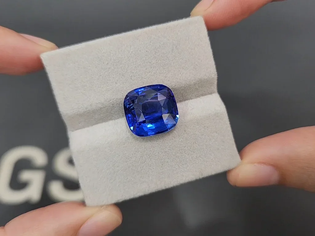 Saphir bleu royal taille coussin 13,12 ct, Sri Lanka  Image №4