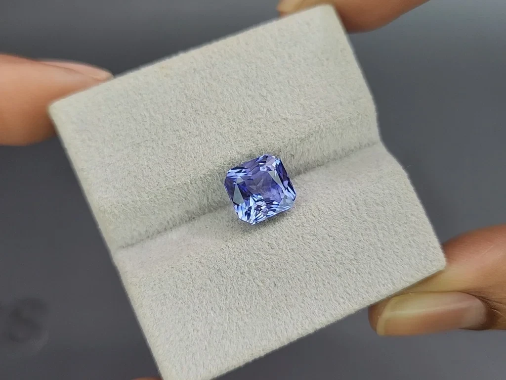 Saphir bleu taille radiant de 4,05 carats, Sri Lanka Image №4
