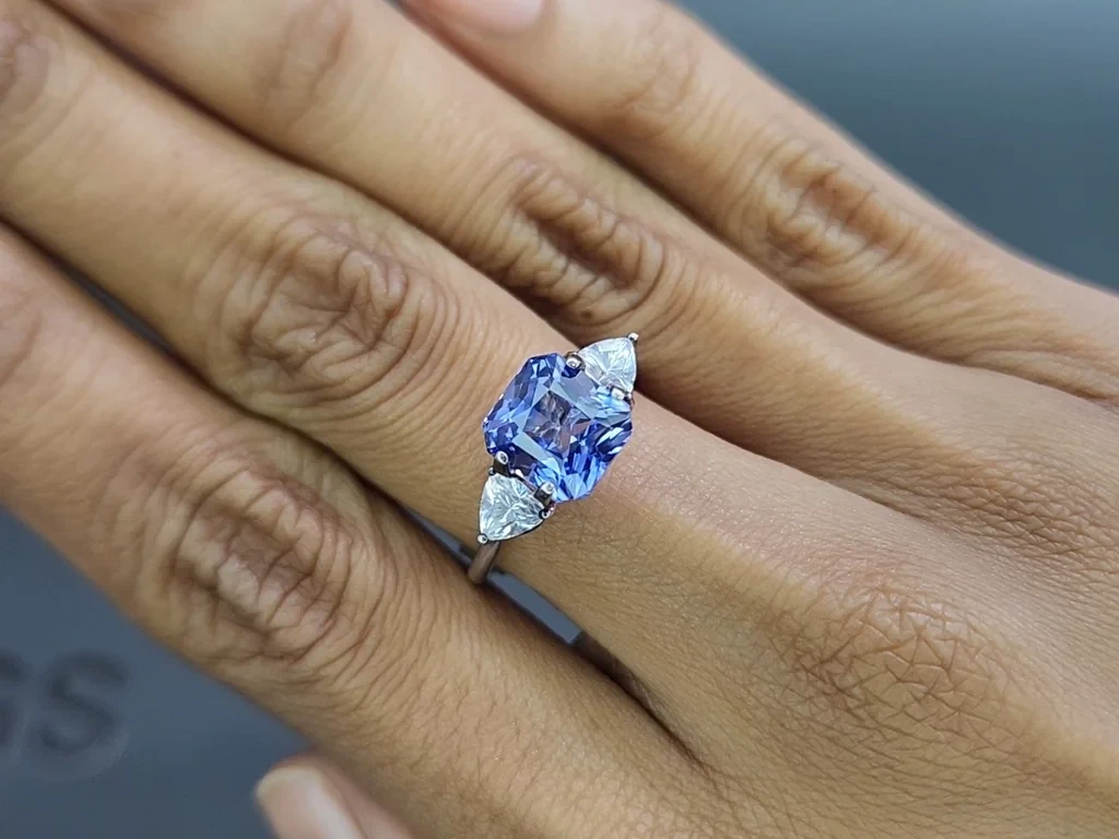 Saphir bleu taille radiant de 4,05 carats, Sri Lanka Image №5