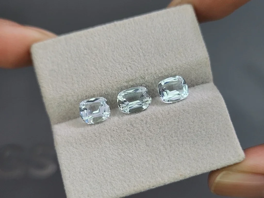 Set aus kissenförmigen aquamarinen 3,43 karat, Madagaskar Image №5