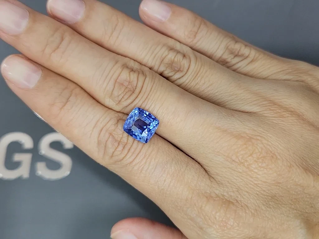 Lot #5. Unheated Cornflower Blue sapphire in cushion cut 4.59 carats, Sri Lanka Image №2