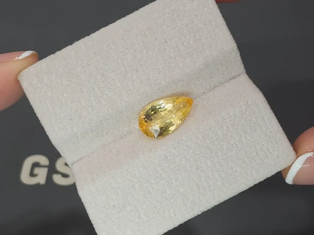 Unbehandelter gelber saphir im birnenschliff 3,28 karat, Sri Lanka Image №4