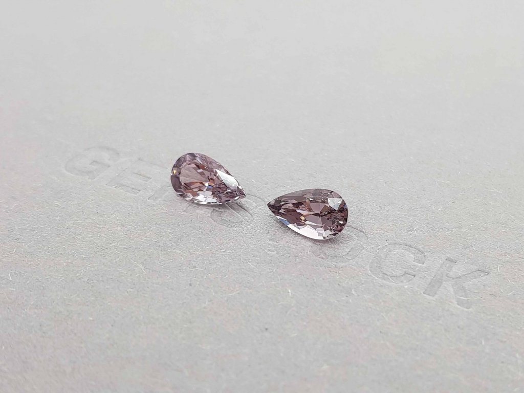 Pair of pear cut mauve spinels 2.71 ct, Burma Image №3