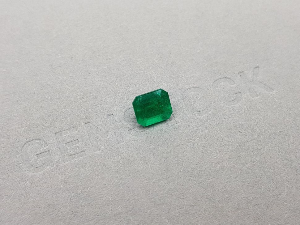 Intense emerald octagon cut 1.32 ct, Colombia Image №3