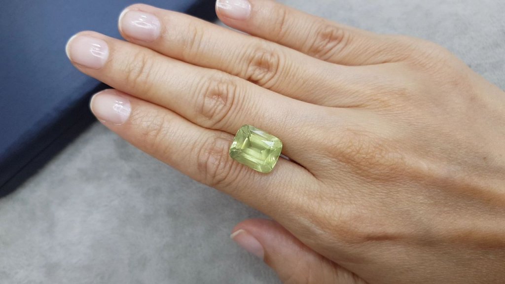 Large yellow-green cushion cut beryl from Mozambique 9.75 carats Image №2