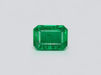 Vivid Green Smaragd 3,97 Karat, Achteckschliff, Sambia photo