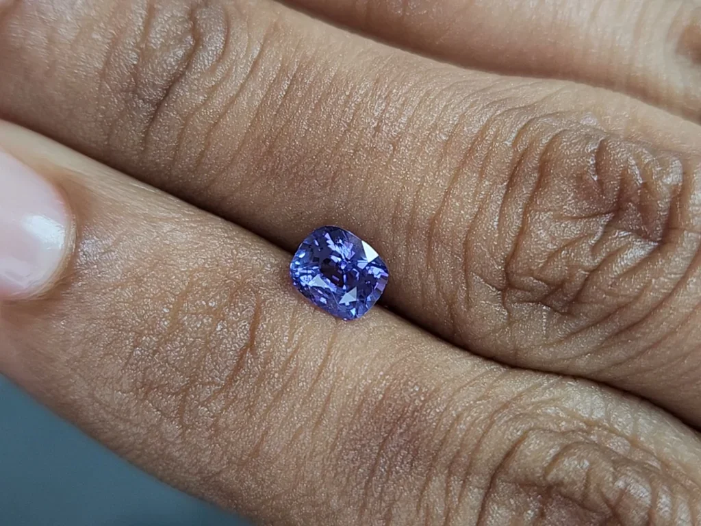 Saphir bleu taille coussin 1,02 carat, Sri Lanka Image №2
