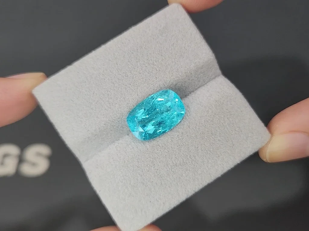 Neonblau Paraíba turmalin im cushion schliff 5,26 karat, Brasilien Image №6