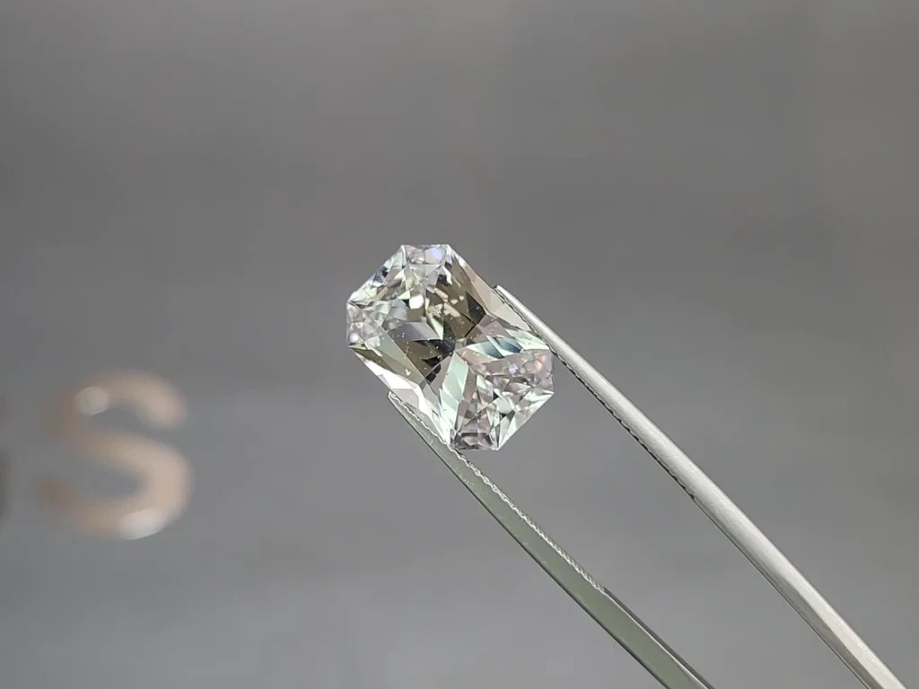 Kunzite light green radiant cut 7.69 carats, Pakistan Image №3
