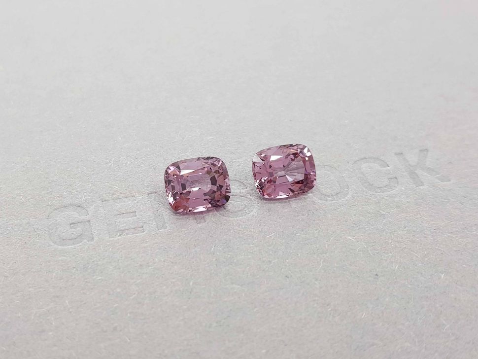 Pair of purple-pink cushion-cut spinels 3.80 ct, Burma Image №2