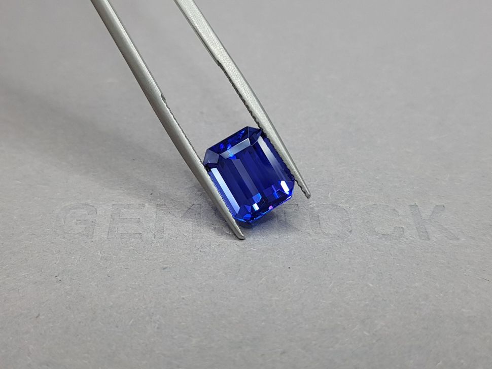 Intense blue octagon cut tanzanite 5.55 ct Image №4