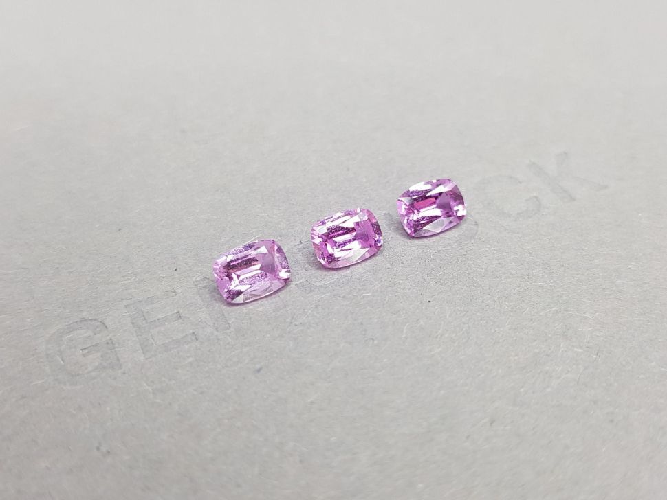 Unheated pink sapphire set 2.02 ct from Madagascar Image №2