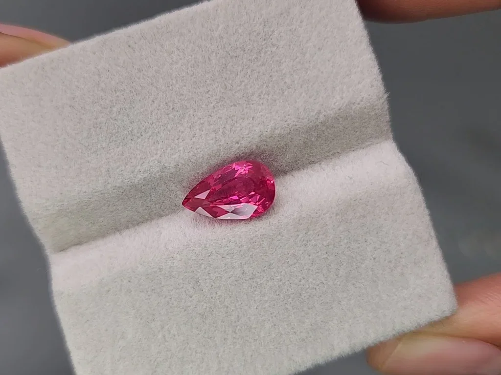 Vibrant red pink Mahenge spinel in pear shape 2.03 carats, Tanzania Image №5