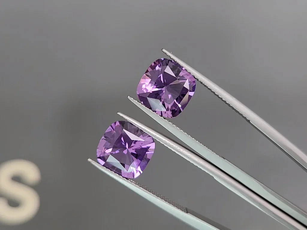  Pair of cushion cut amethysts 6.07 carats, Brazil  Image №3