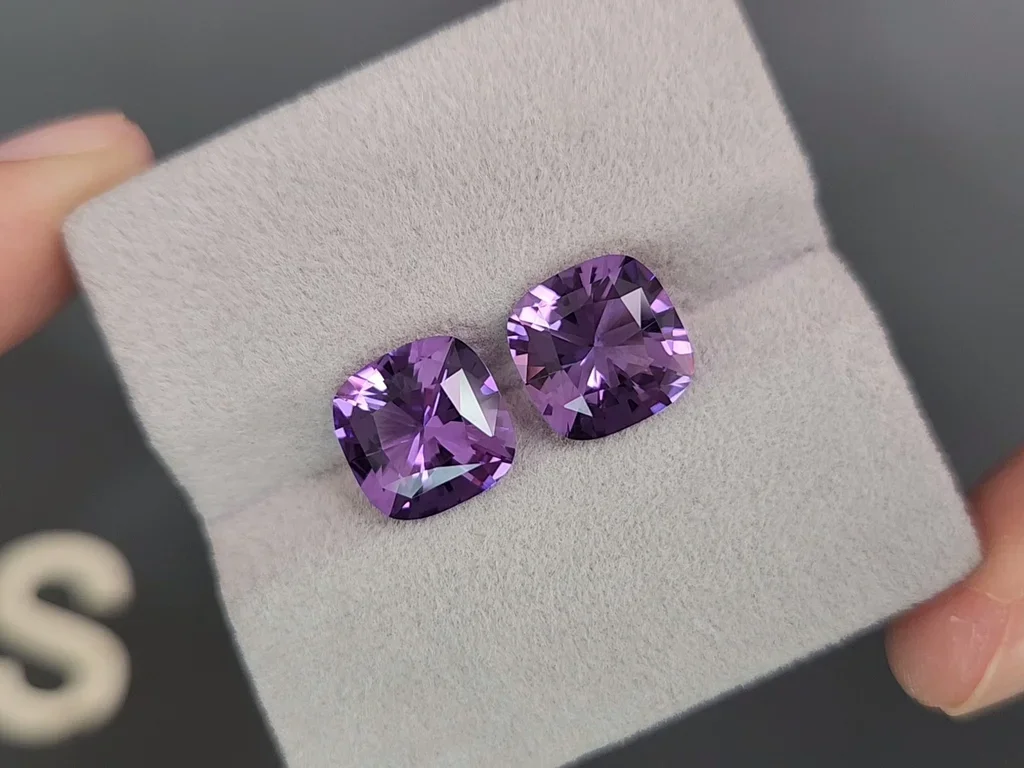  Pair of cushion cut amethysts 6.07 carats, Brazil  Image №4