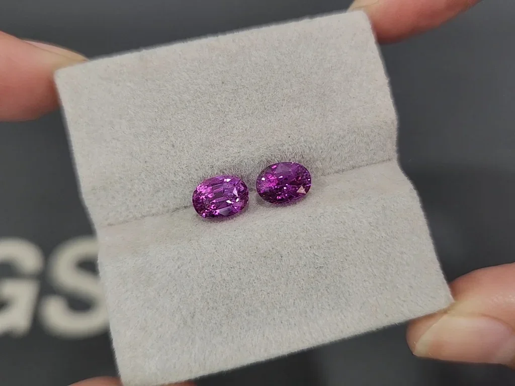 Par de zafiros rosados vivos de talla ovalada sin calentar de 3,05 quilates, Madagascar Image №4