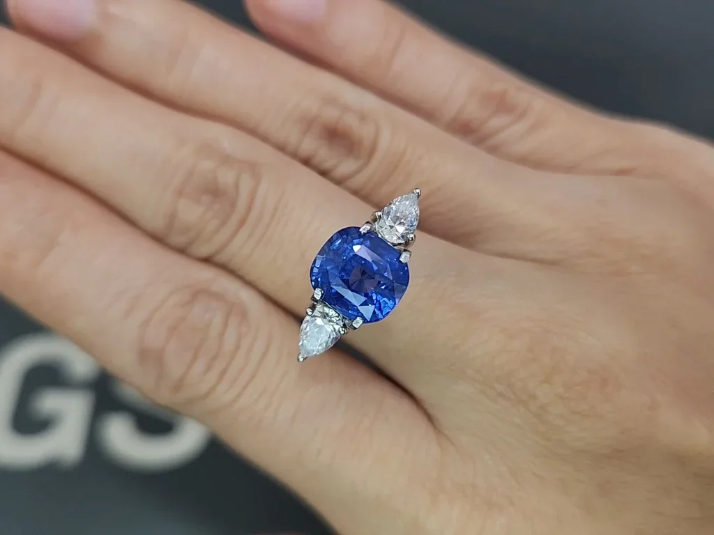 Saphir bleu taille coussin non chauffé de 5,14 carats, Sri Lanka Image №5
