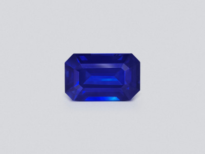 Sapphire Royal Blue octagon cut 8.40 carats, Sri Lanka photo