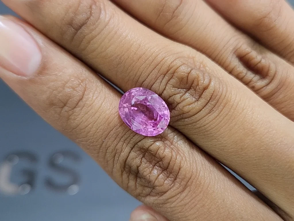 Unheated pink sapphire oval cut 5.52 carats, Sri Lanka Image №2