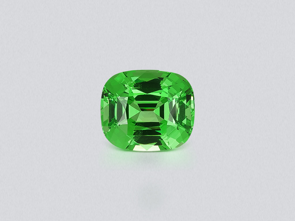 Grenat tsavorite taille coussin de 5,52 carats, Tanzanie Image №1