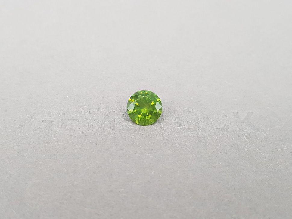 Demantoid with horse tail like inclusion1.96 ct, Ural Mountains  Image №1