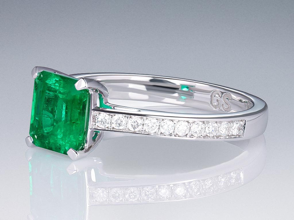 Ring with Muzo Green emerald 1.21 ct and diamonds in 18K white gold Image №3