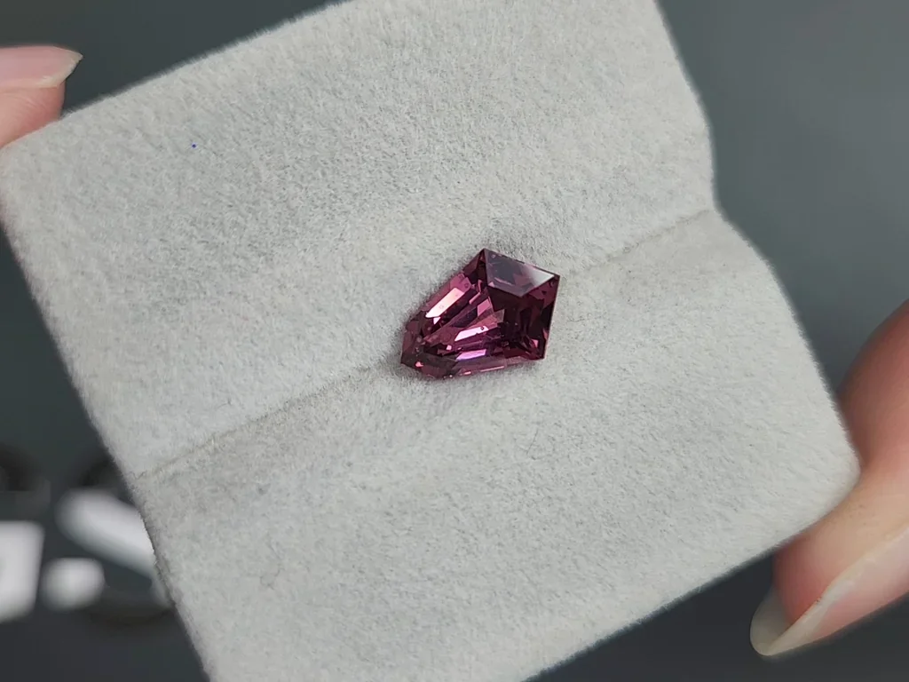 Purple spinel in fancy cut 2.18 carats, Burma Image №4