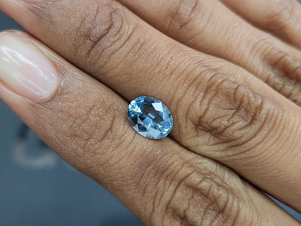 Aquamarine oval cut 1.40 carats, Madagascar Image №2