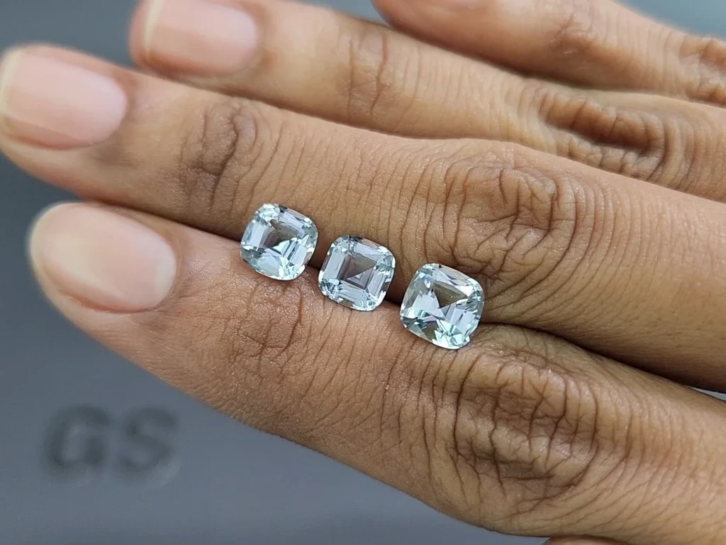 Set aus kissenförmig geschliffenen aquamarinen 3,70 karat, Madagaskar Image №1