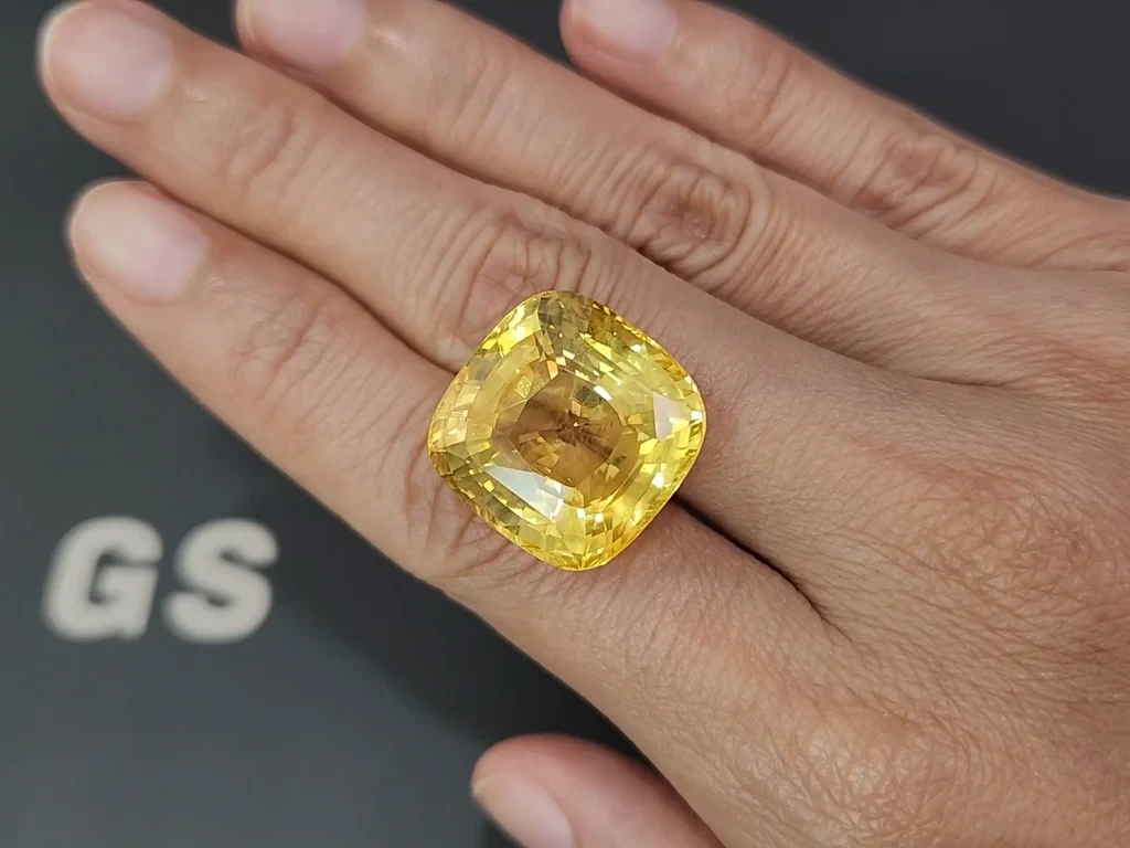 Unbehandelter gelber saphir im cushion schliff 45,46 karat, Sri Lanka Image №2