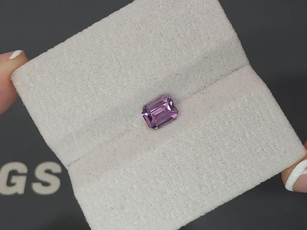 Violett-rosa spinel Mahenge, achthoekig geslepen, 1,08 karaat, Tanzania Image №4