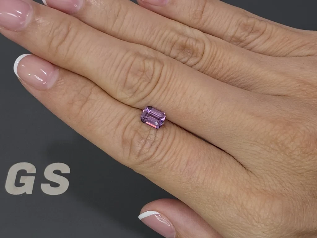 Violett-rosa spinel Mahenge, achthoekig geslepen, 1,08 karaat, Tanzania Image №2