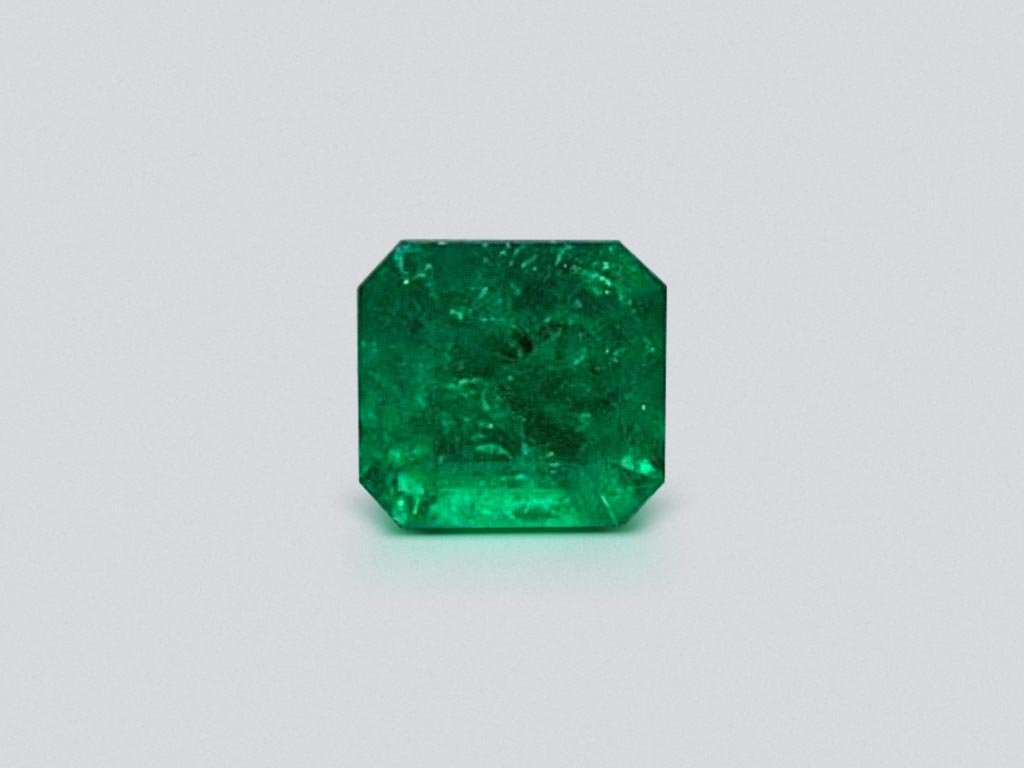 Vivid Green emerald from Colombia octagon cut 1.60 ct Image №1