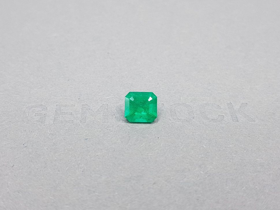 Intense Colombian Octagon Emerald, 1.23 ct Image №1