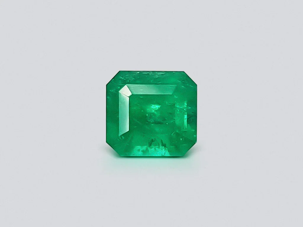 Colombian Vivid Green Emerald octagon shape 1.23 ct Image №1