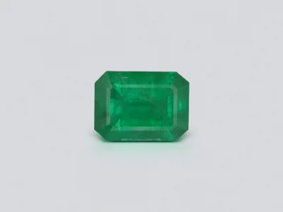 Émeraude vert vif 4,51 carats, taille octogonale, Zambie photo