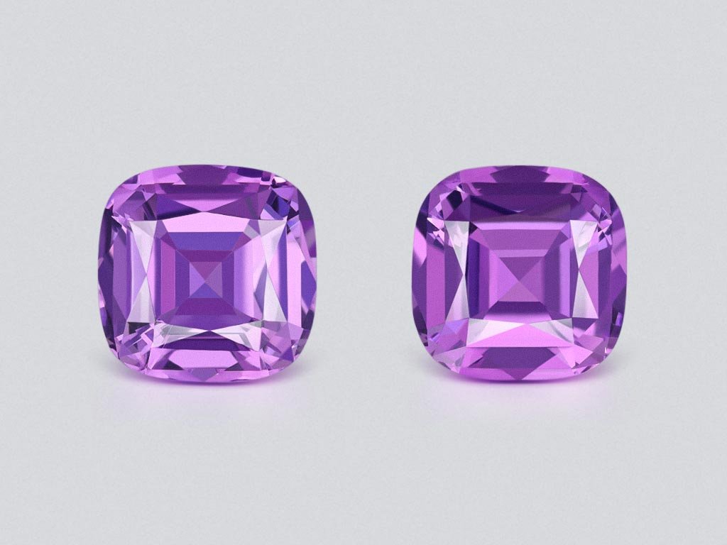 Pair of Cushion Cut Amethysts 5.75 Carats, Brazil  Image №1