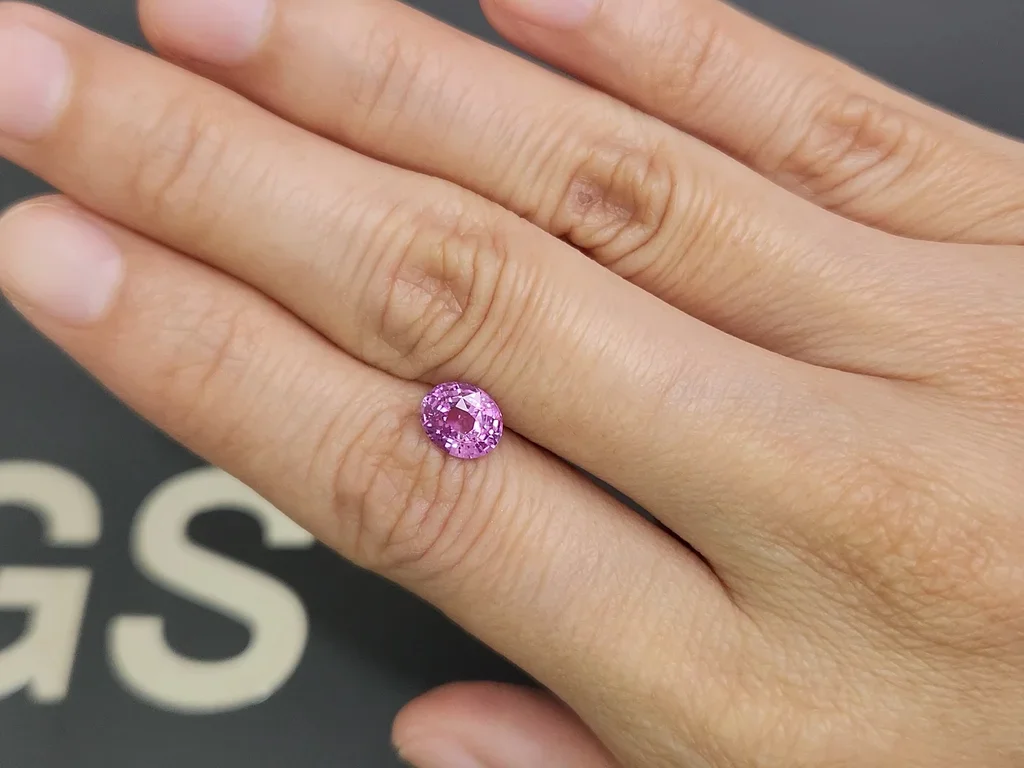 Unheated pink sapphire in oval cut 1.50 carats, Sri Lanka Image №2