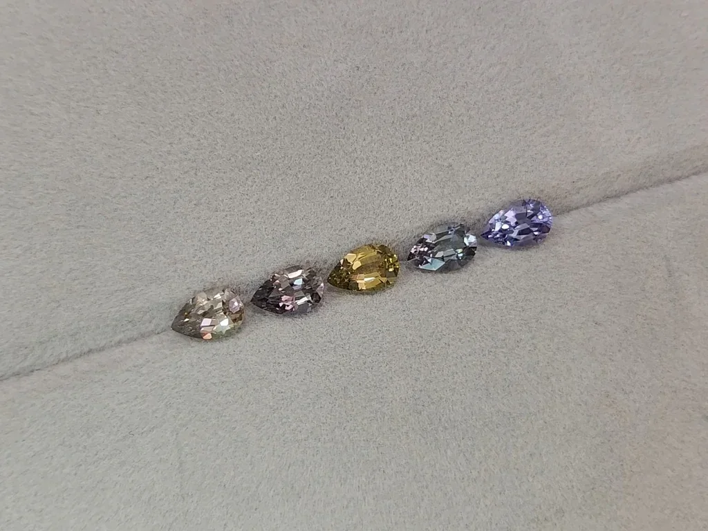 Tanzanita talla pera sin calentar 7,15 quilates, Tanzania Image №4