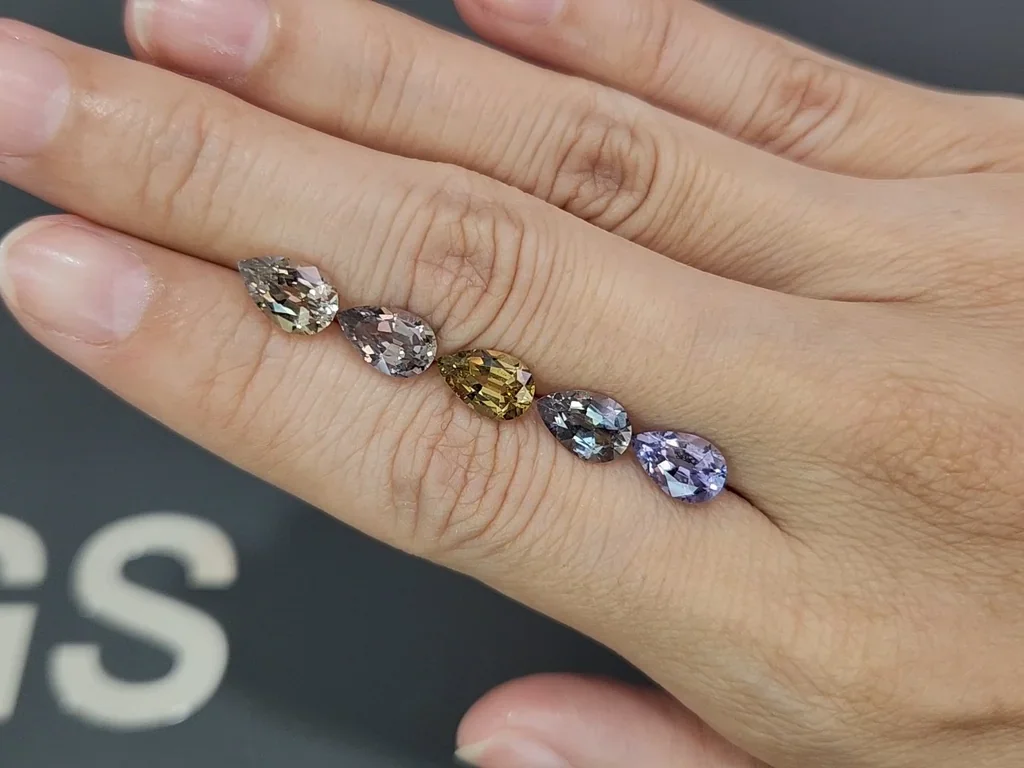 Tanzanita talla pera sin calentar 7,15 quilates, Tanzania Image №2