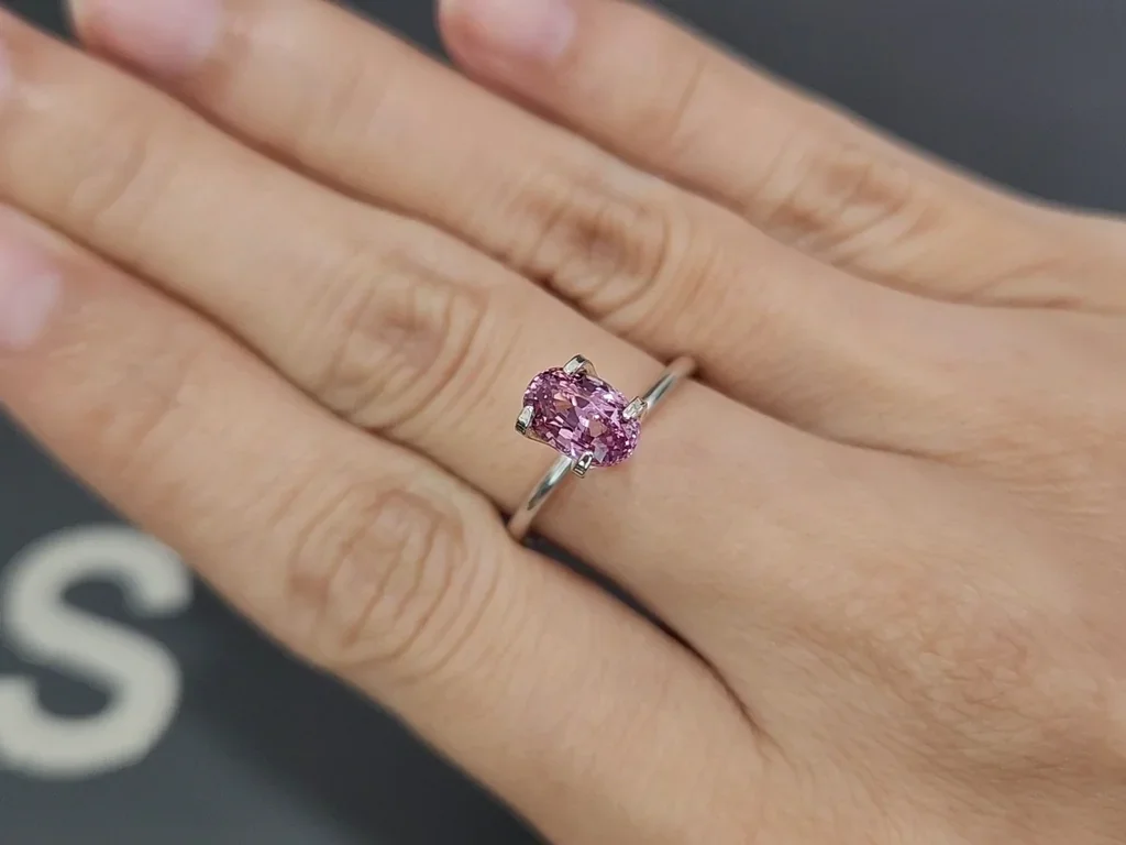 Pink sapphire oval cut 1.65 carats, Madagascar Image №5
