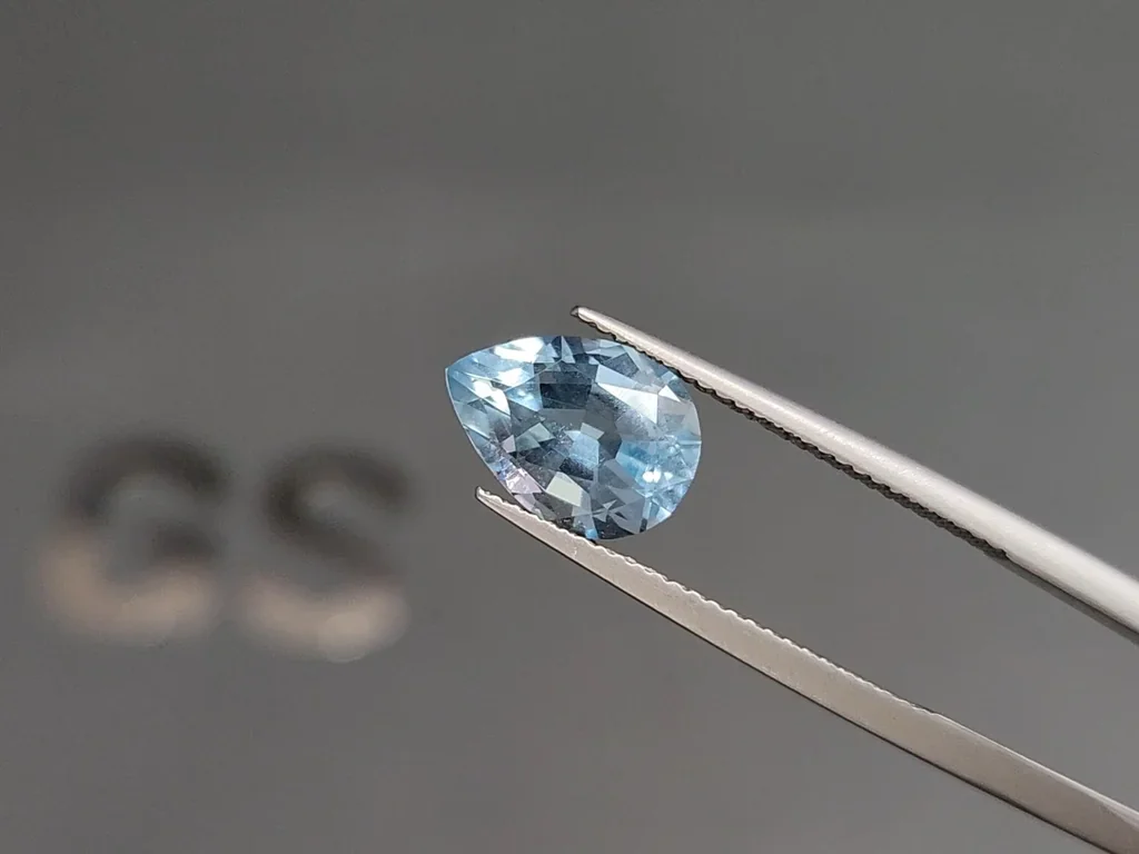 Aguamarina talla pera de 2,50 quilates, Madagascar Image №3